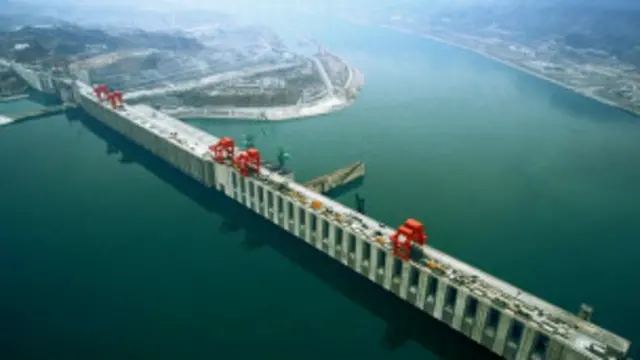 2001年至2005年，全国共调解水事纠纷四万余起