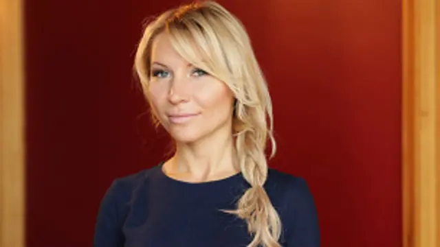 Алена Попова