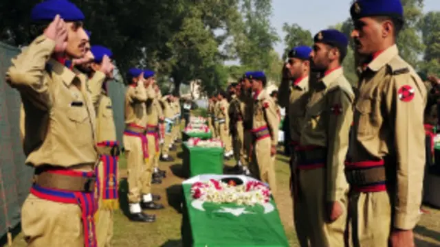 கொல்லப்பட்ட பாகிஸ்தான் படையினரின் இறுதி நிகழ்வு
