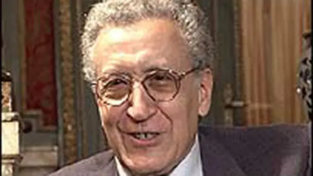 لخدر براہیمی اس سے پہلے اہم سفارتی عہدوں پر کام کر چکے ہیں