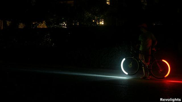 Una luz inteligente para las bicicletas - BBC News Mundo