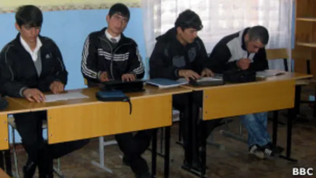 Многие студенты центра согласились сесть за парту из-за предложенных ФМС гарантий трудоустройства