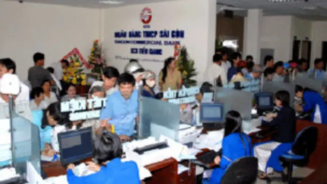 Giới lãnh đạo NHNN trấn an người gửi tiền vào các ngân hàng thuộc diện sáp nhập.
