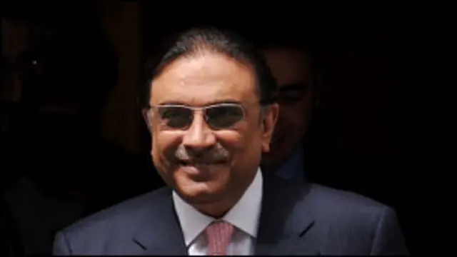 د پاکستان سترې محکمې صدر اعظم ته حکم کړی چې د ولسمشر زرداري پرضد د فساد دوسیې بیا پرانیزي.