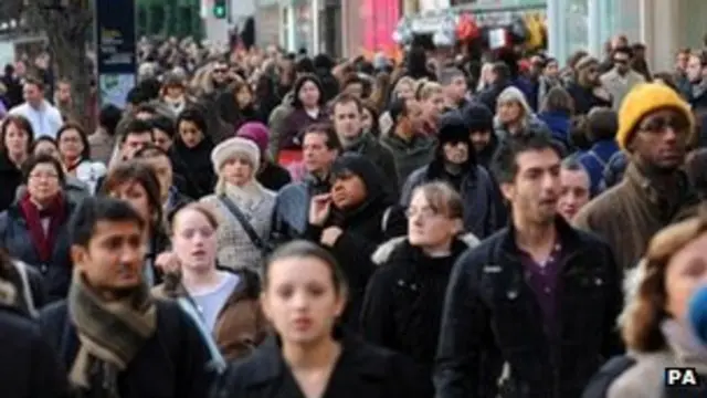 این تحقیق نشان می‌دهد که مردم کمتر دولت را مسئول فقر می‌دانند