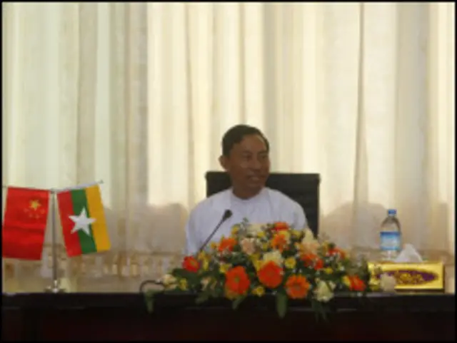 ပြည်သူ့လွှတ်တော် ဥက္ကဌသူရ ရွှေမန်း