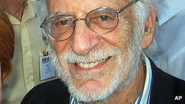 Karya-karya Jerry Robinson disebut memberi sentuhan realisme dalam sejarah perjalanan komik di dunia.