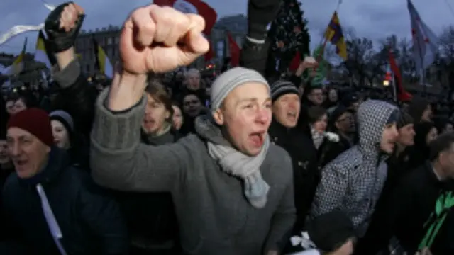 اس احتجاج میں نوجوان، تعلیم یافتہ، لوگ بھی شامل تھے جو انٹرنیٹ کا استمعال بہترین طریقے سے کرتے ہیں