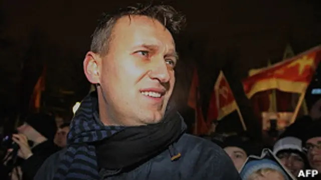 Алексей Навальный, также как и Илья Яшин, был задержан сотрудниками полиции на митинге "Россия без Путина"