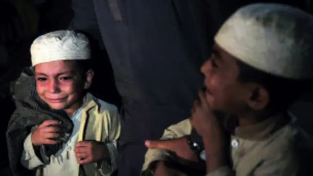 Học viên trường Karachi