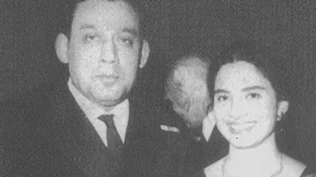 अपनी पत्नी के साथ महेंद्र नाथ मुल्ला