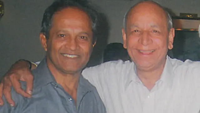 परुलकर और दिलीप भार्गव