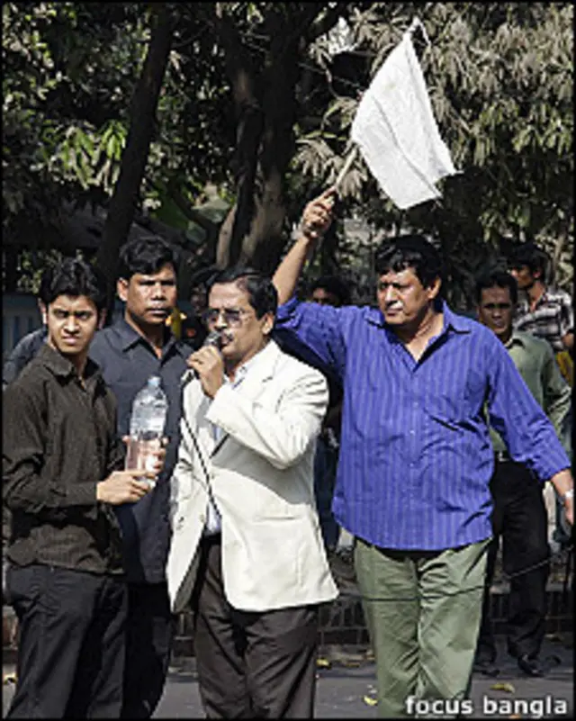 বিদ্রোহীদের সঙ্গে যোগাযোগের প্রচেষ্টা