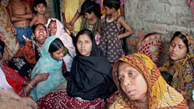 शोकाकुल परिवार