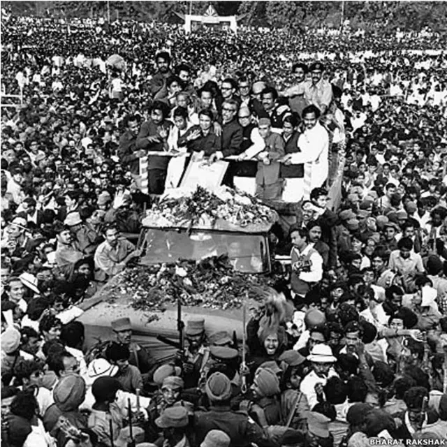 पाकिस्तानी जेलों में नौ महीने रहने के बाद बांग्लादेश के राष्ट्रपिता शेखमुजीबुर्रहमान की ढाका वापसी. (तस्वीर- भारत-रक्षक डॉट कॉम)