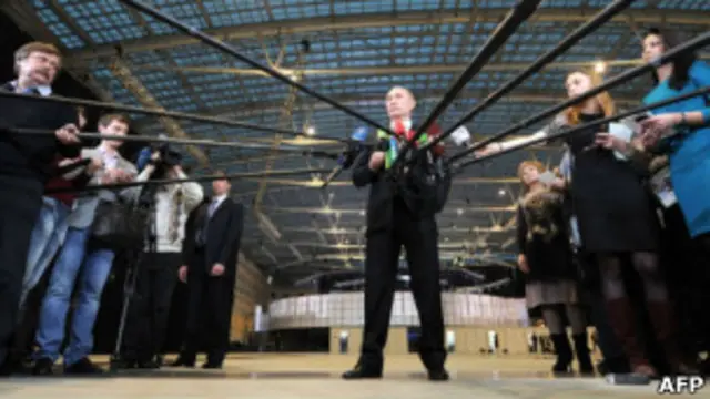 Владимир Путин отвечает на вопросы журналистов