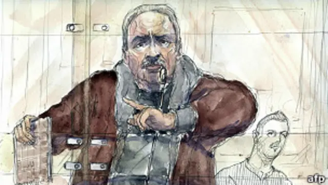 Dibujo hecho en el tribunal de Carlos Ilich Ramírez