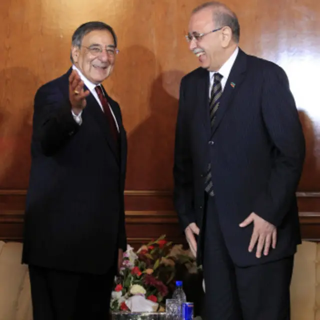 الكيب (يمين) يستقبل بانيتا