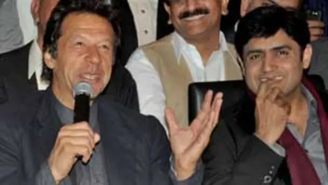 پاکستان تحریکِ انصاف نے معروف گلوکار اور سماجی کارکن ابرار الحق کو این اے 117 سے ٹکٹ دیا ہے