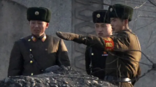 Lính biên phòng Triều Tiên tại biên giới với Trung Quốc