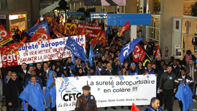 Aksi mogok petugas keamanan di Bandara Charles de Gaulle