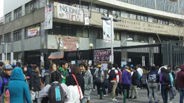 Toma Instituto Nacional