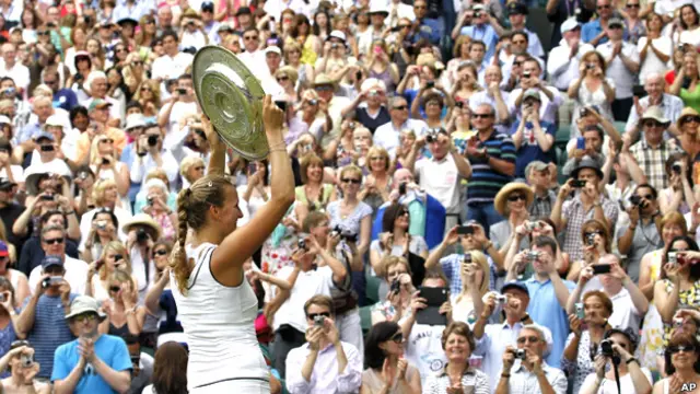 捷克选手科维托娃在2011年温网公开赛中获得女子单打冠军。