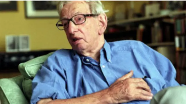 O historiador britânico Eric J Hobsbawm (Rex Features)