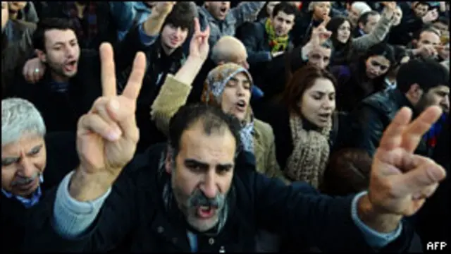 به طور تخمینی یک پنجم جمعیت ترکیه را کردها تشکیل می دهند