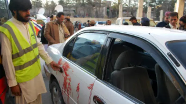 سریاب روڈ پر پولیس اہلکار کی گاڑی کو نشانہ بنایا گیا (فائل فوٹو)