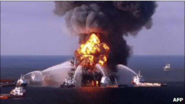 Ledakan di anjungan Teluk Meksiko