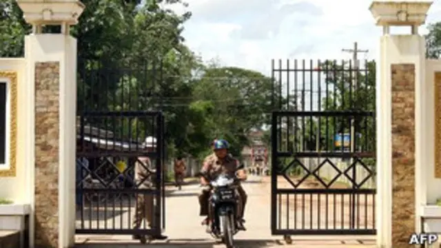 ၁၉၆၂ ခုနှစ် စစ်တပ်က အာဏာ မသိမ်းခင် အထိ အကျဉ်းထောင်တွေကို တရားရေး ကသာ အုပ်ချုပ် ခဲ့တာ ဖြစ်