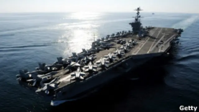 Navios de guerra dos EUA (Getty)