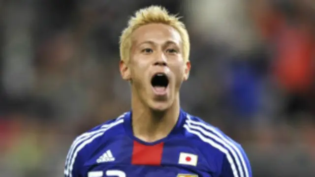 Honda gia nhập AC Milan từ CSKA Moscow vào tháng Một