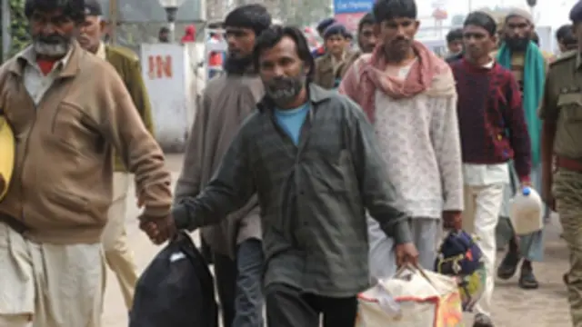 پاکستان کی جانب سے ماہی گیروں کی رہائی کا فیصلہ ایک ایسے وقت کیا گیا ہے جو دونوں ممالک کے دومیان ایل او سی پر صورتحال کشیدہ ہے