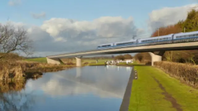 Поезд на мосту