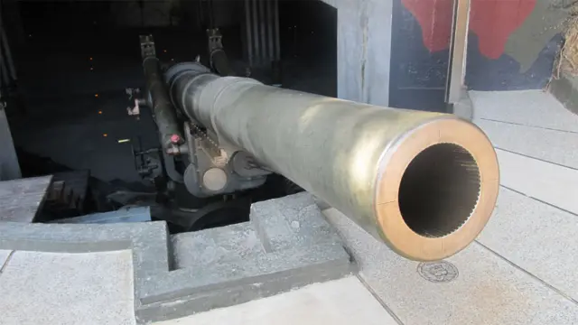 美造8英寸榴弹炮