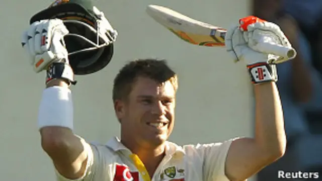 ڈیوڈ وارنر نے 11 چوکوں کی مدد سے سنچری مکمل کی