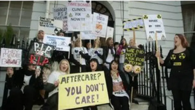 صرف برطانیہ میں سینتالیس ہزار خواتین نے اپنی چھاتی میں پی آئی پی سے امپلانٹ کروایا ہے