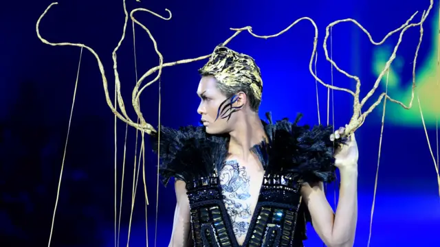 Це ще один витвір китайського дизайнера.