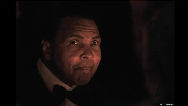 Мохаммед Али в возрасте 69 лет