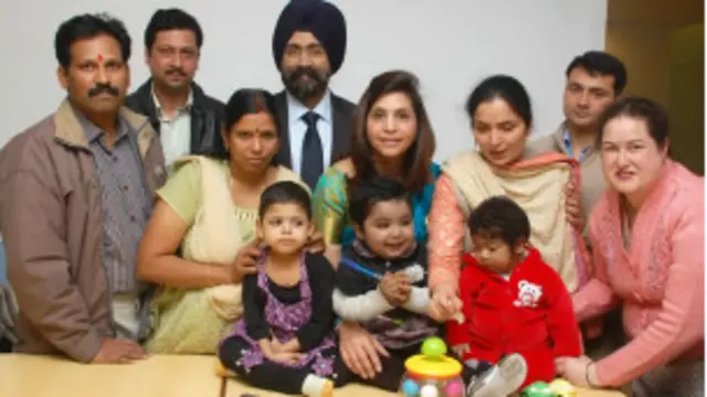 तीन बच्चों में एक साथ लिवर प्रत्यारोपण करने की प्रक्रिया में बीस घंटे लगे