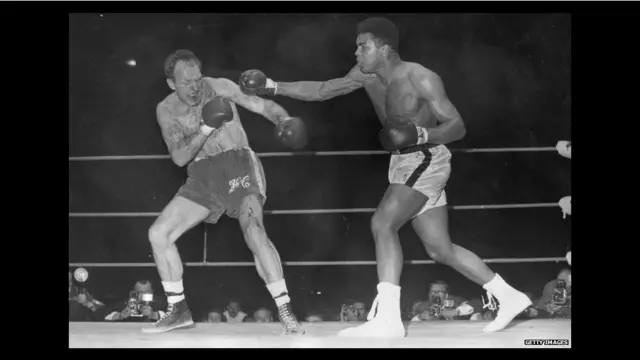 Alí le ganó a Cooper en el sexto asalto después de que le abriera una profunda herida sobre el ojo izquierdo. A la muerte de Cooper en 2011, Alí dijo: "Voy a extrañar a mi viejo amigo, fue un gran pugilista y un caballero".