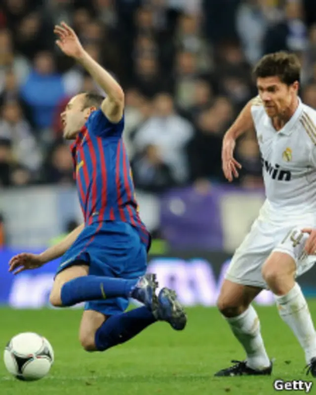 ژابی آلونسو در خط میانی رئال روز دشواری را در مقابل بازیکنان میانی بارسلونا پشت سر گذاشت 