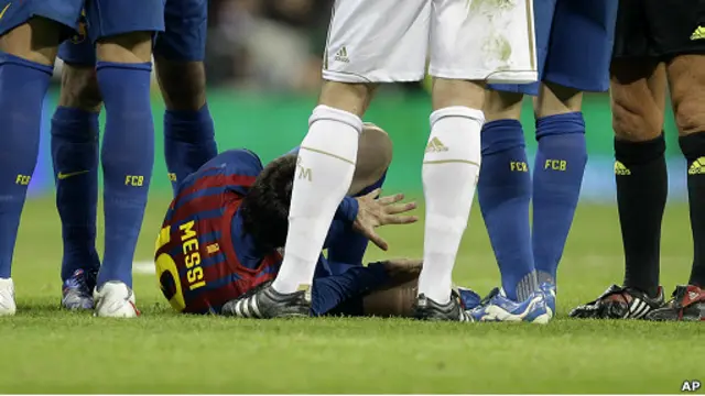 په‌په بازیکن خط دفاعی رئال، با لگد کردن انگشتان لیونل مسی، ممکن است با محرومیت مواجه شود