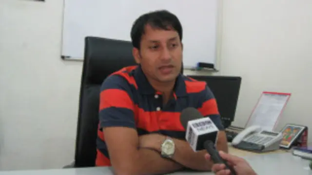 एकीकृक आदिवासी विकास कार्यक्रम के परियोजना अधिकारी प्रवीण कुमार कहते हैं कि सरकार इन आदिवासियों की मदद करना चाहती है