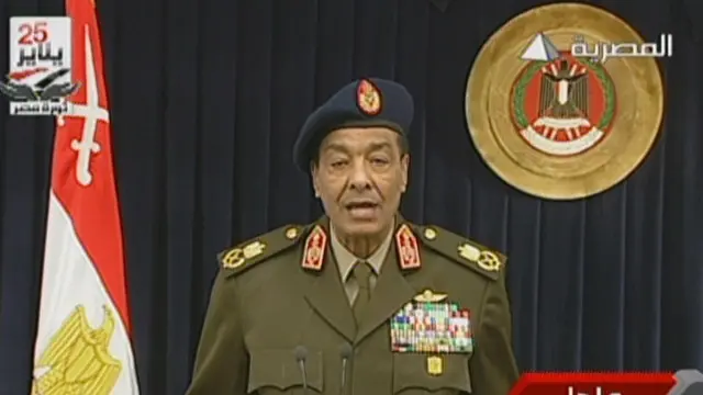 استمرت الاتصالات بين غيتس وزير الدفاع الأمريكي ونظيره المصري المشير طنطاوي