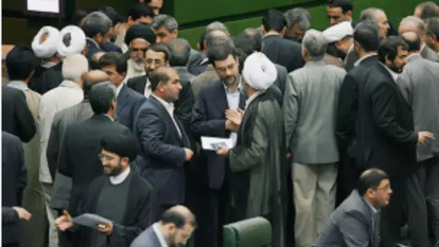 درگیری در مجلس