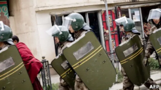 英媒： 中国警方难以应付动荡局面- BBC News 中文