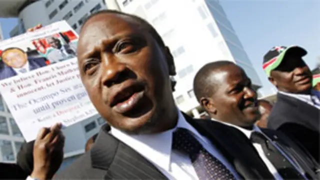 Wakil Perdana Menteri Kenya, Uhuru Kenyatta, unggul sementara dalam penghitungan cepat pemilu presiden Kenya. 